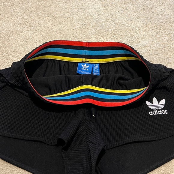 Adidas Originals Running Shorts - Picture 3 of 10
